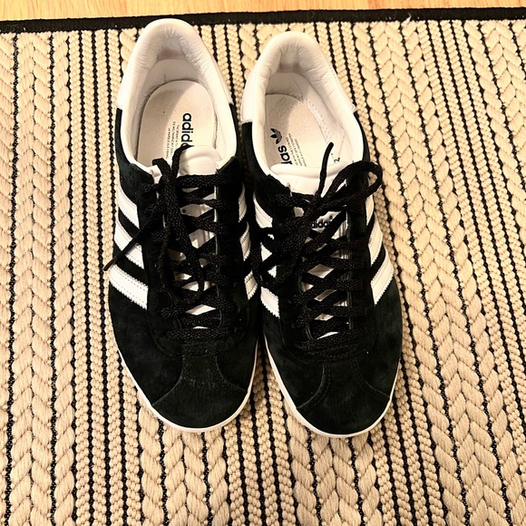 Adidas Gazelle size 5 - Picture 2 of 5